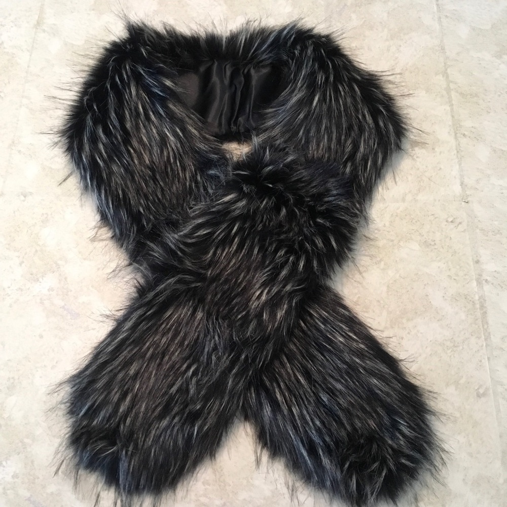 Faux Fur Scarf, NEW - Picture 3 of 4